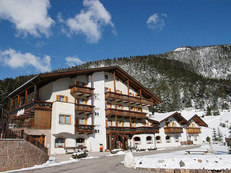 Alpine Hotel Touring