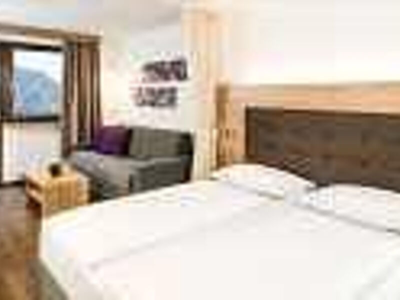 Almina Family & SPA