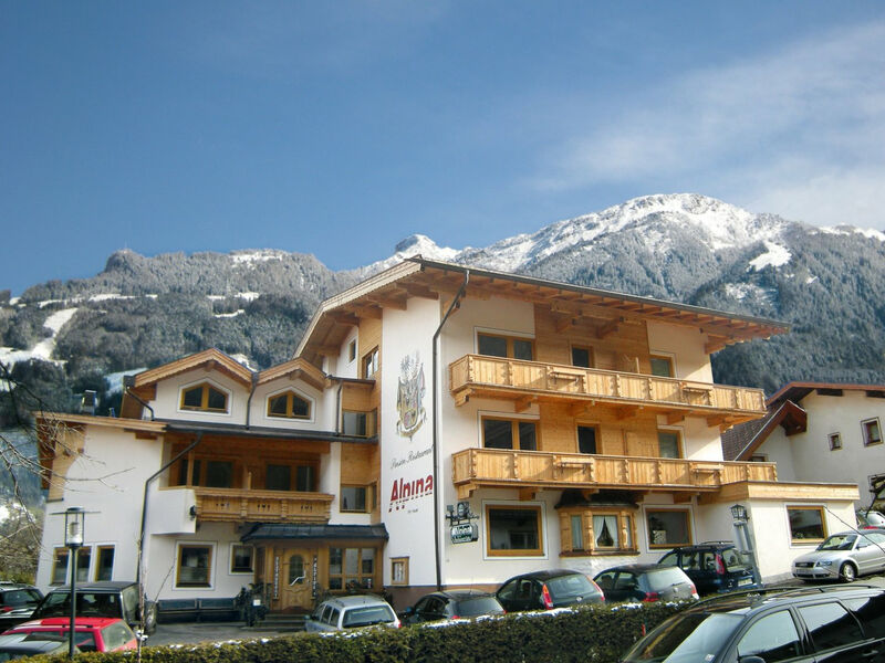 Hotel Alpina