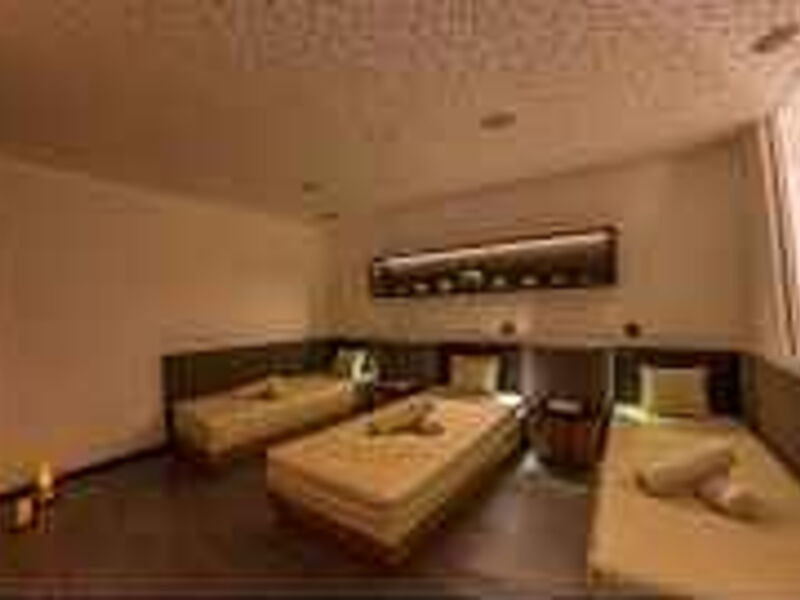 Alpine-City Wellness Hotel Dominik