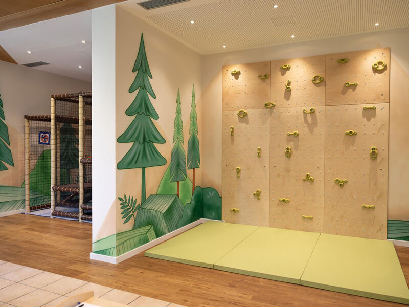Blu Senales Active & Family Resort - SKIMAX