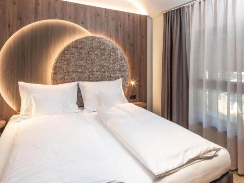 Corones Suites