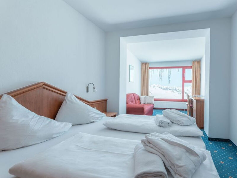 Glacier Hotel Grawand