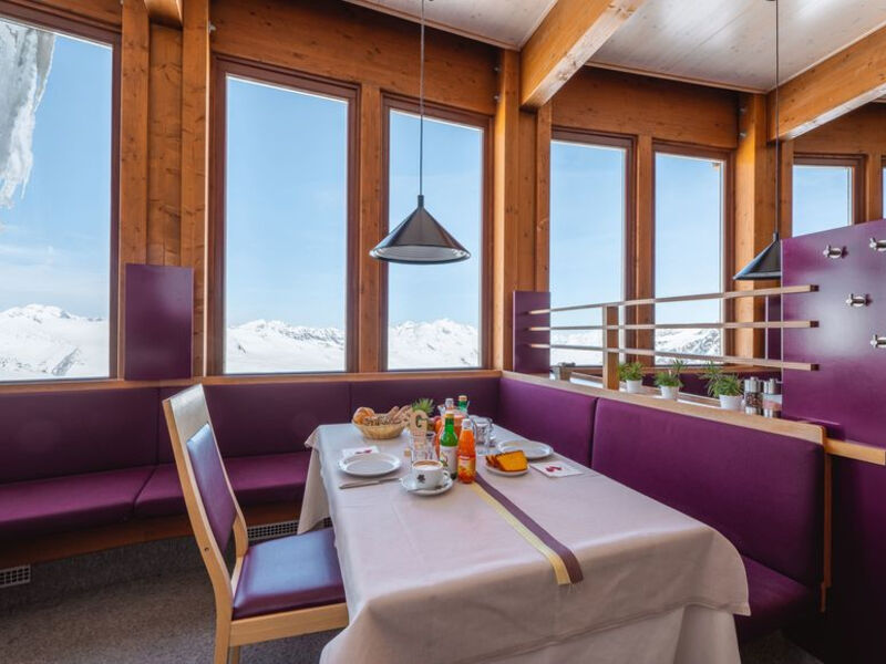 Glacier Hotel Grawand