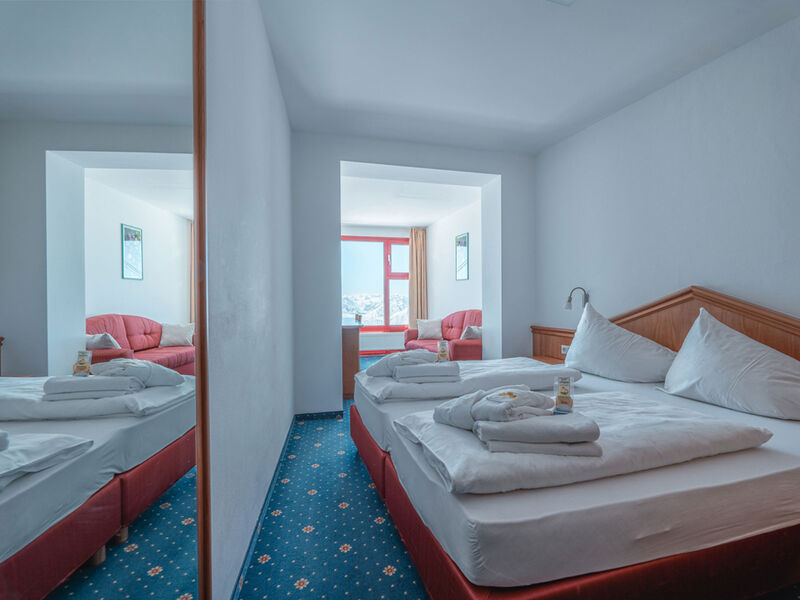 Glacier Hotel Grawand - SKIMAX
