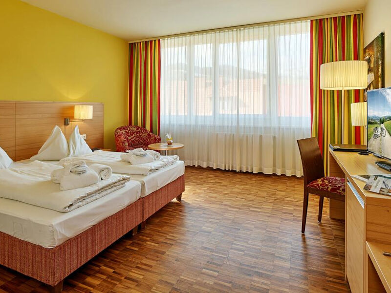 Naturparkhotel Lambrechterhof