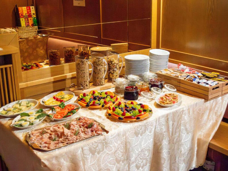 Serena - Tre Cime Views