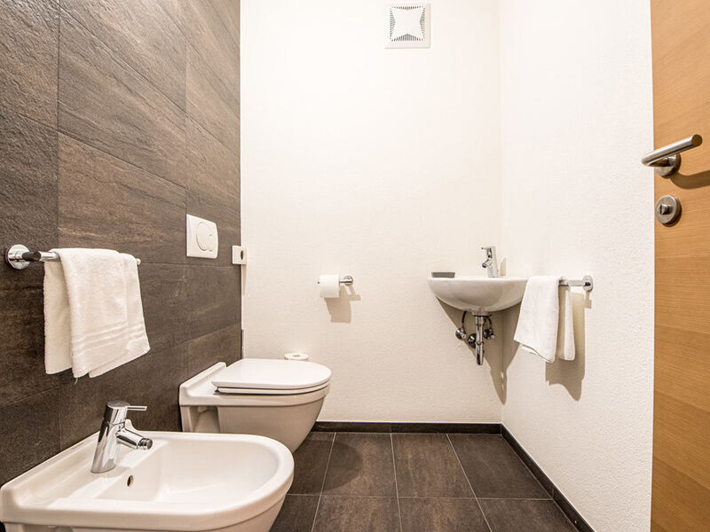 Alphotel Stocker