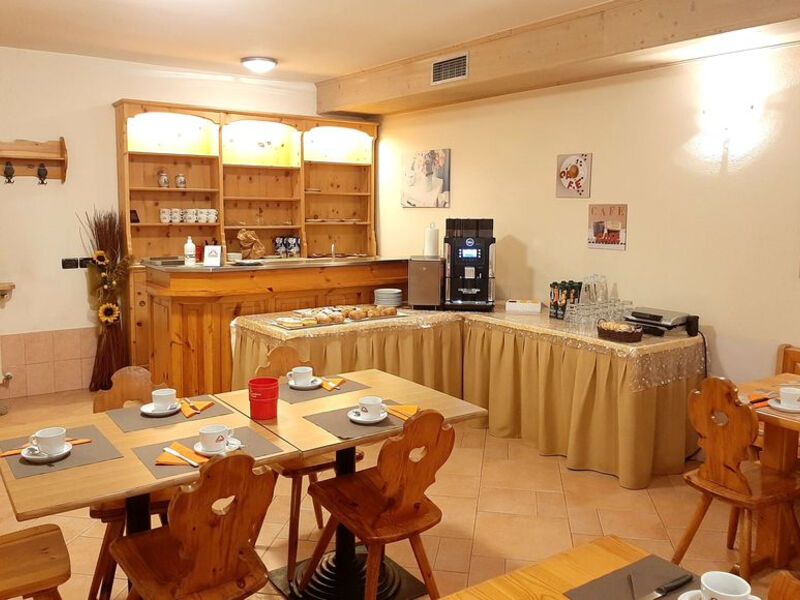 Garni Caravasc