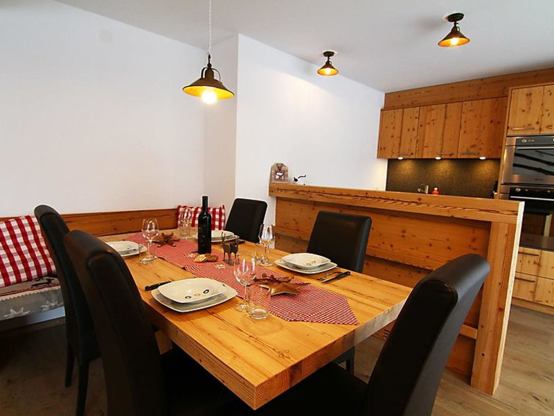Amor Lodge
