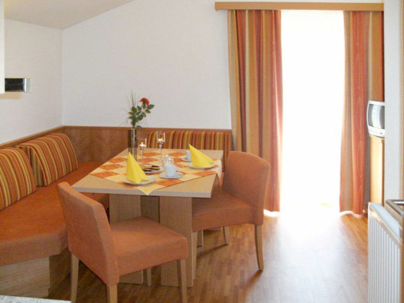 Apartmenthaus Rosa (MRH131)