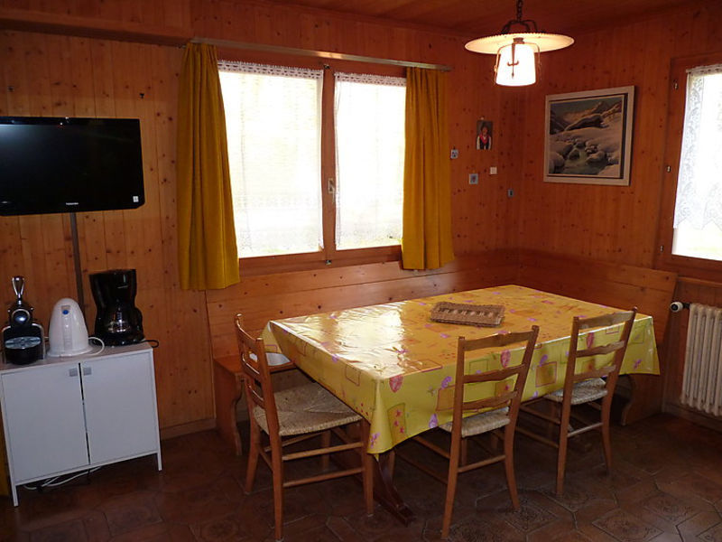 Appartement No 2 dans chalet Luy d'Août