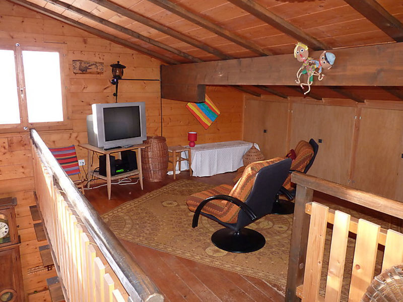 Appartement No 2 dans chalet Luy d'Août