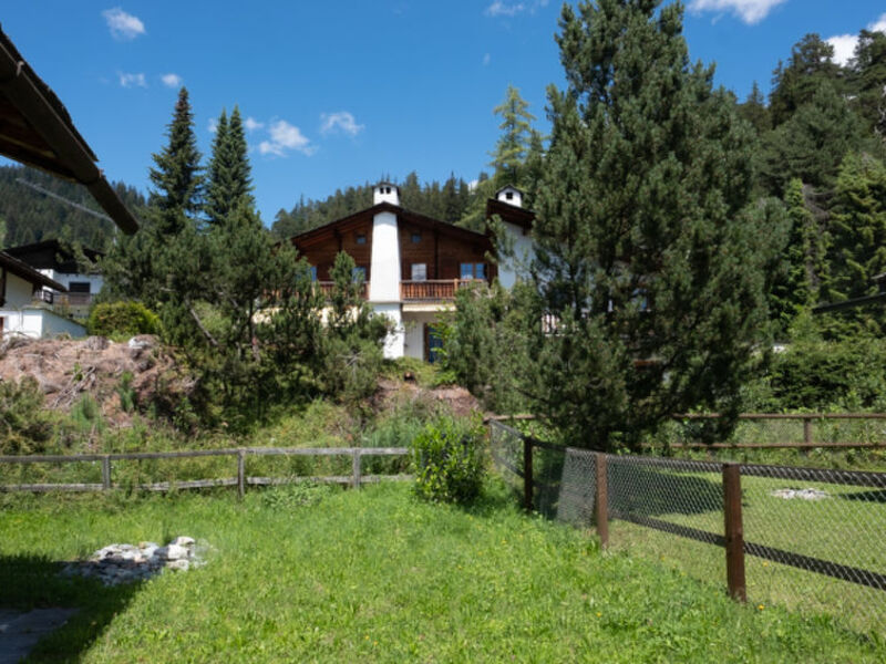 HAUS 1
