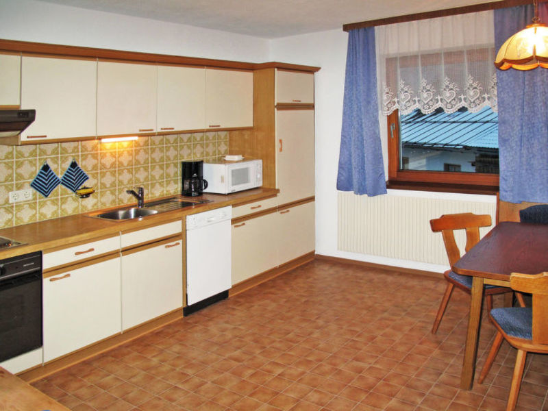 Haus Romantica (SEE160)