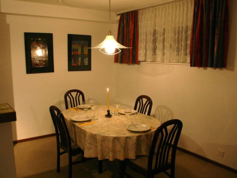 HOLIDAY APARTMENT