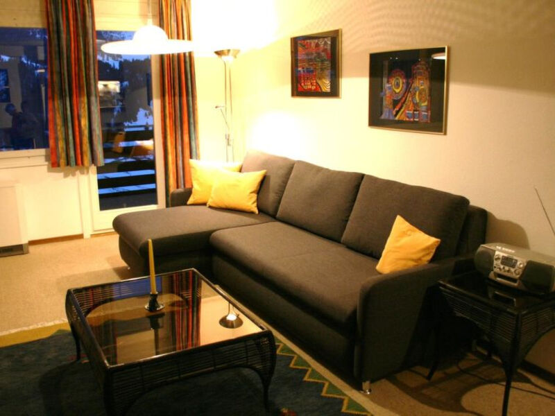 HOLIDAY APARTMENT