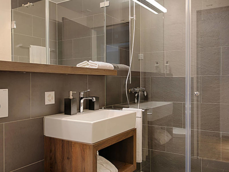 Peaks Place (LAX370)