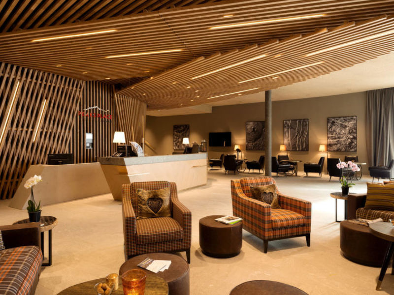 Peaks Place (LAX370)