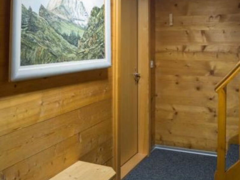 Weisshorn 3, 1. OG Ost